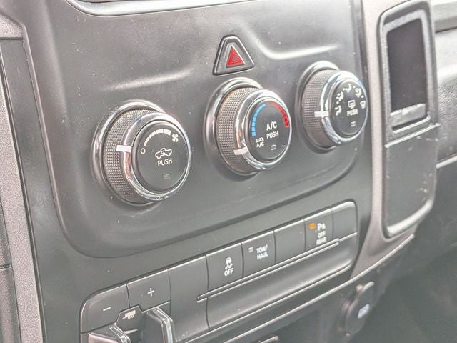 2018 RAM 2500 Tradesman Crew Cab 4x4 6'4' Box