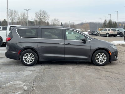 2020 Chrysler Pacifica Touring
