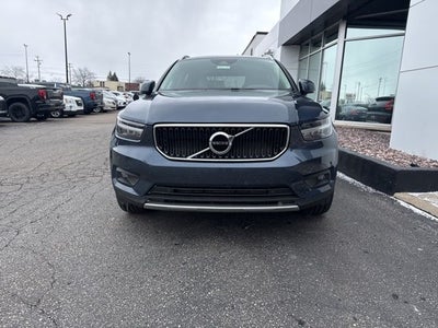 2021 Volvo XC40 Momentum
