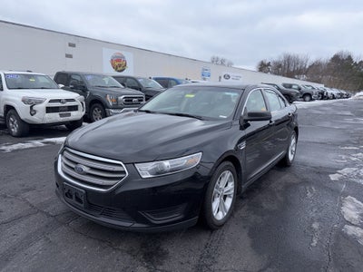 2017 Ford Taurus SE