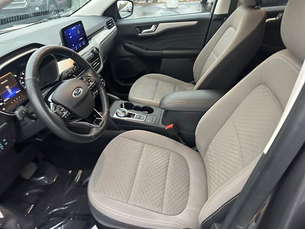 2021 Ford Escape SE Hybrid