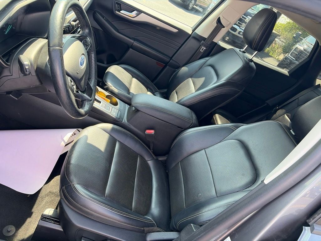 2021 Ford Escape SEL