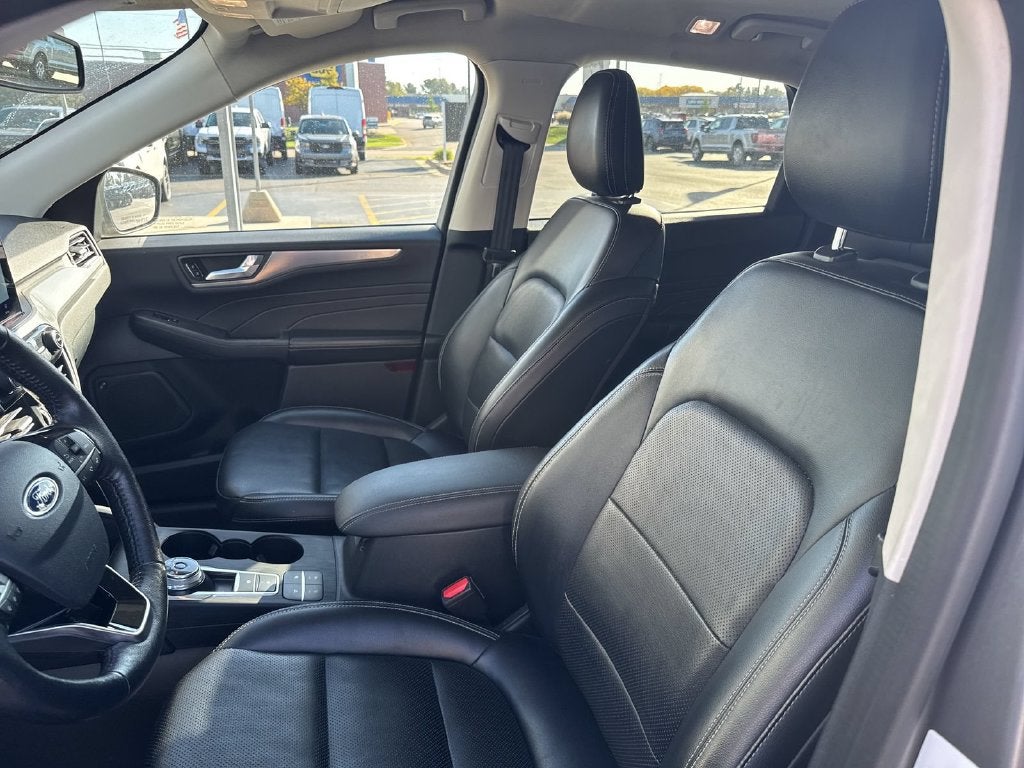 2021 Ford Escape Titanium