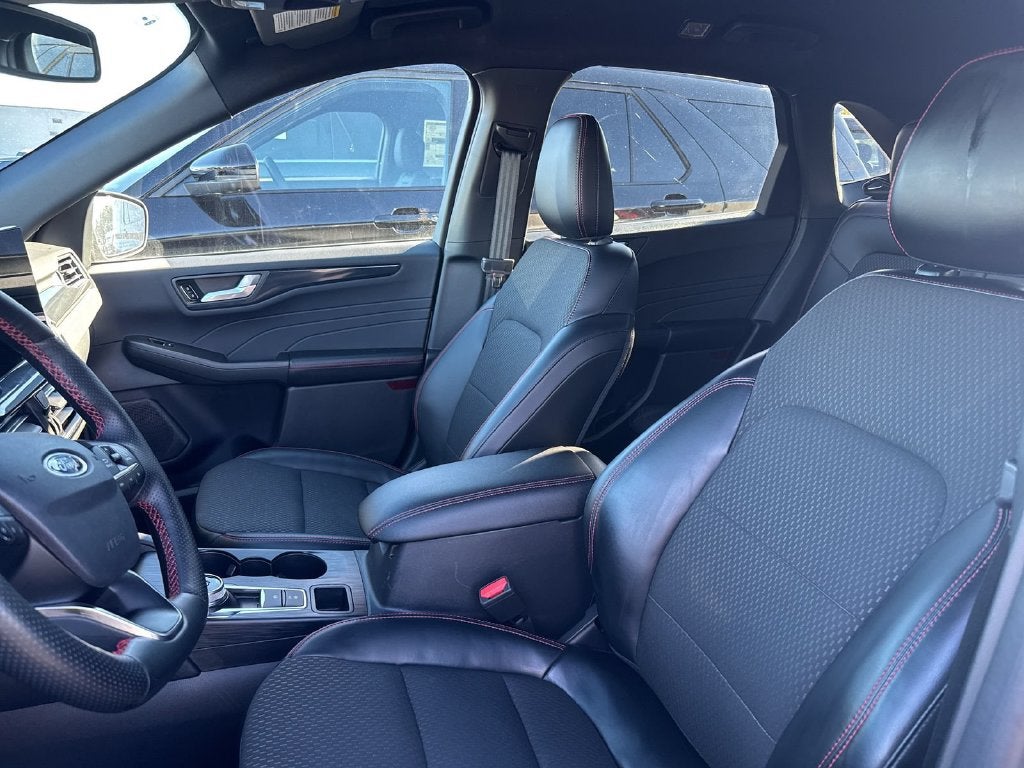 2024 Ford Escape ST-Line Elite