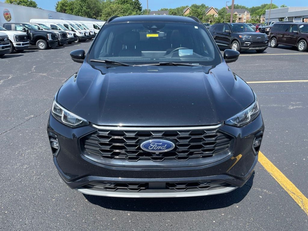 2023 Ford Escape ST-Line Elite
