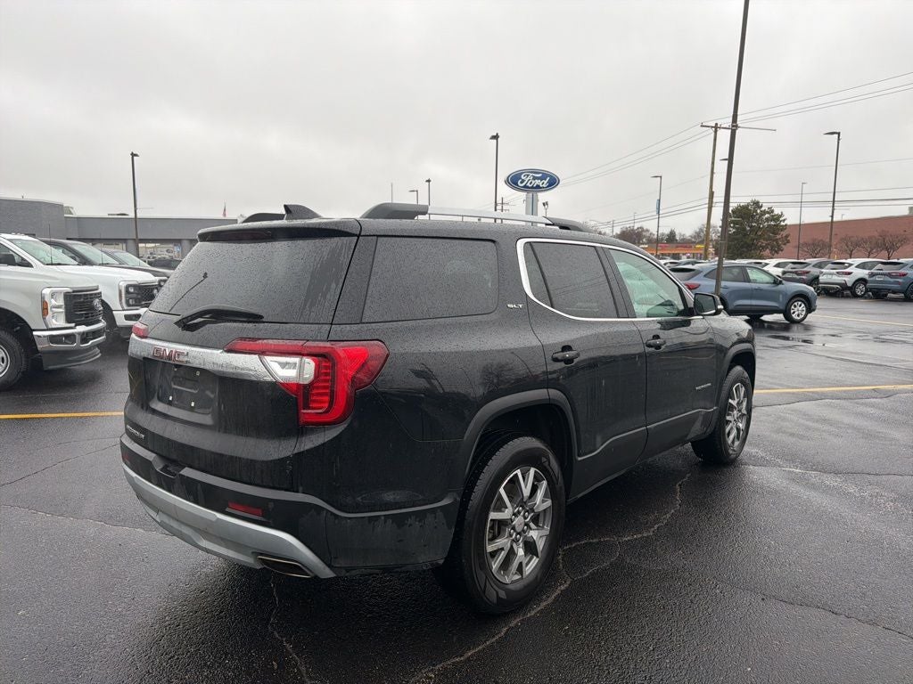 2023 GMC Acadia SLT
