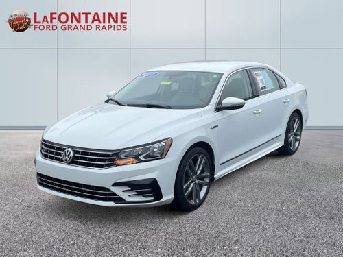 2017 Volkswagen Passat 1.8T R-Line