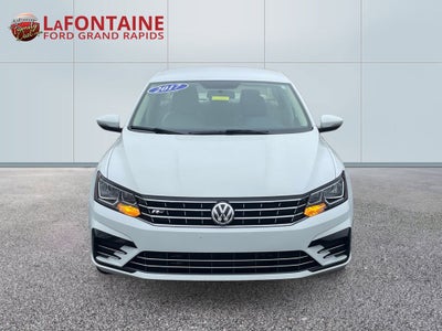 2017 Volkswagen Passat 1.8T R-Line