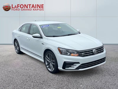 2017 Volkswagen Passat 1.8T R-Line