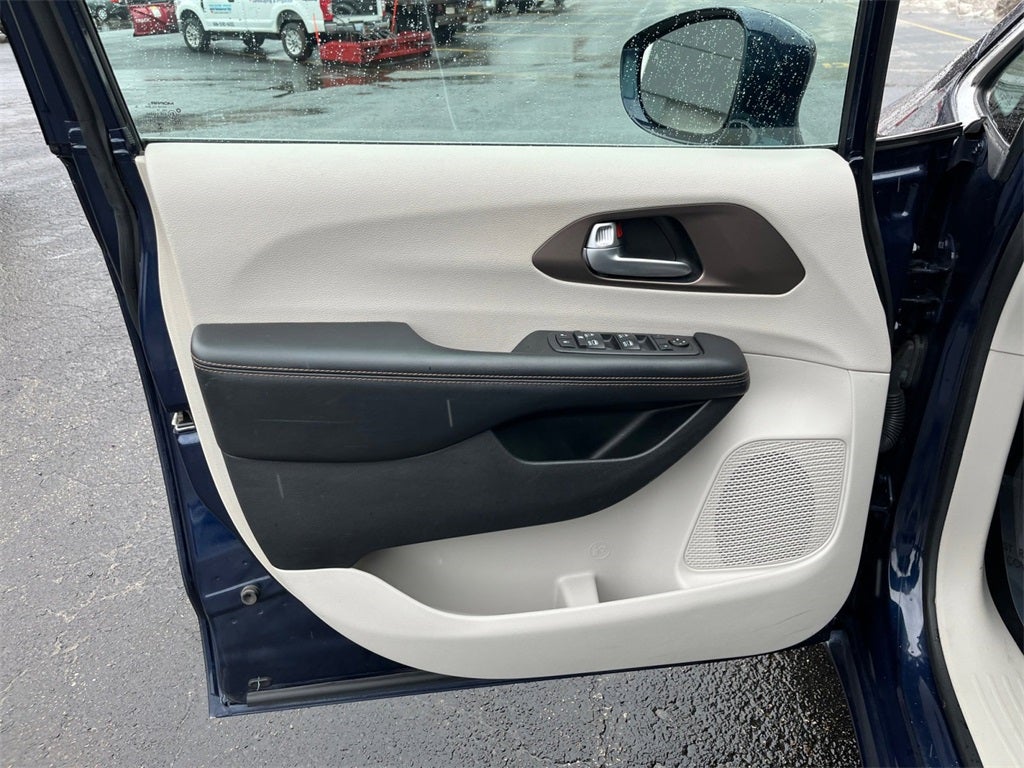 2018 Chrysler Pacifica Touring L Plus