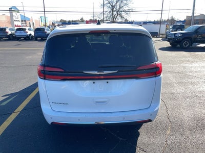 2023 Chrysler Pacifica Touring