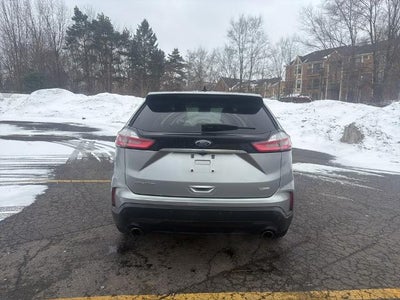 2020 Ford Edge SE