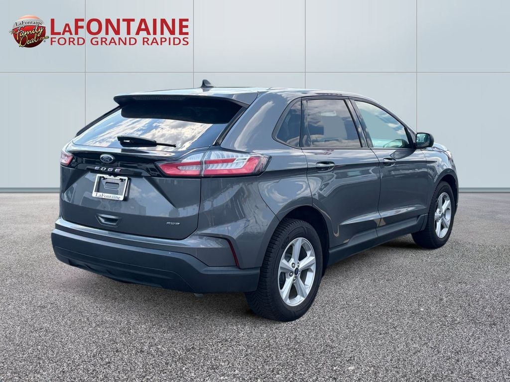 2022 Ford Edge SE