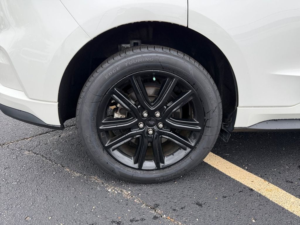 2022 Ford Edge ST Line