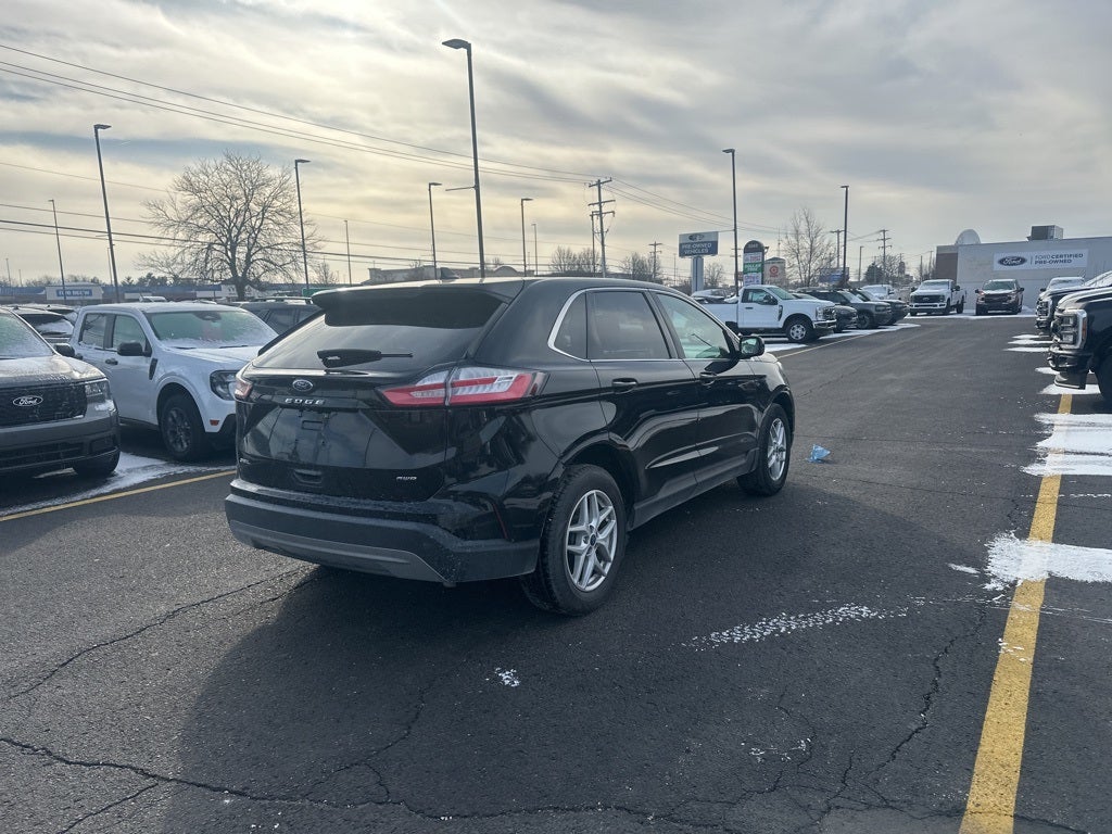 2022 Ford Edge SEL