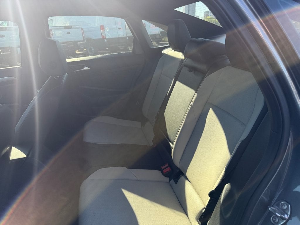 2019 Volkswagen Jetta R-Line