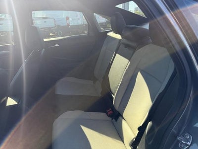 2019 Volkswagen Jetta R-Line