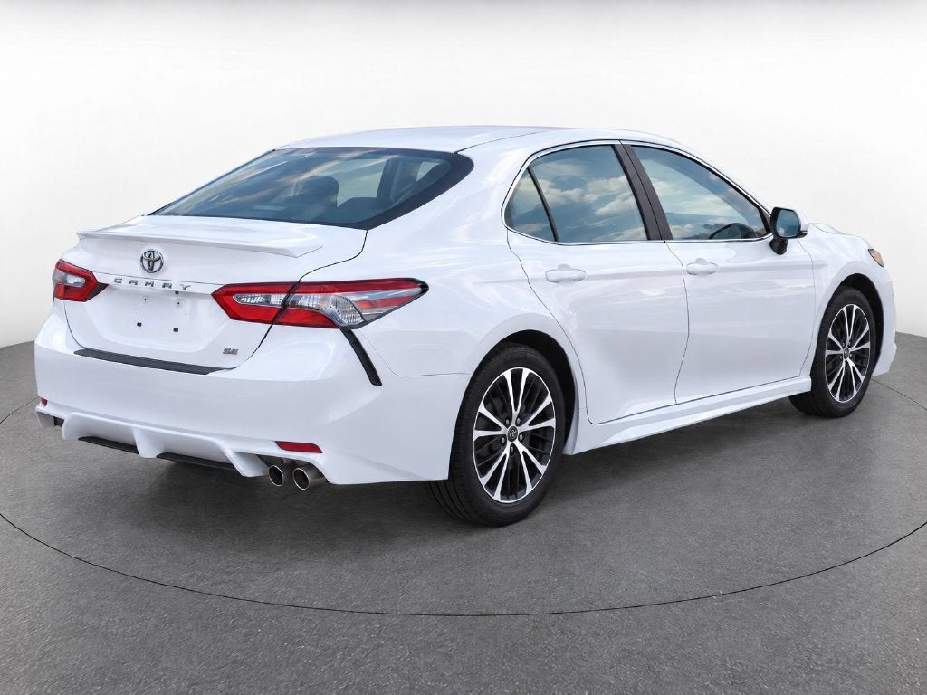 2018 Toyota Camry SE