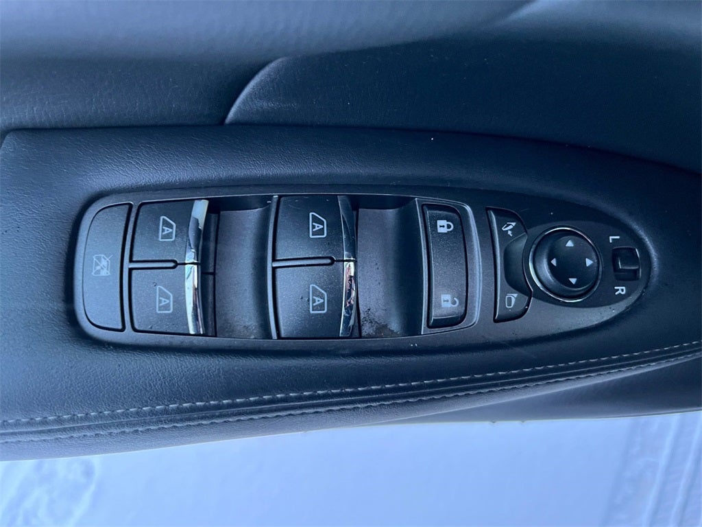 2015 INFINITI Q70L 3.7X