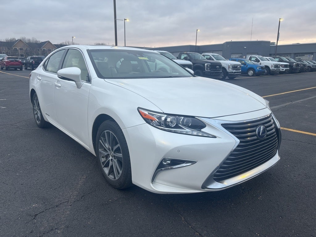 2018 Lexus ES 300h