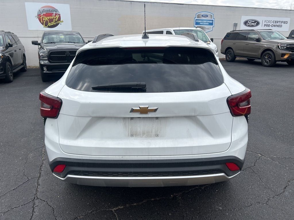 2025 Chevrolet Trax LT