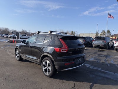 2024 Volvo XC40 B5 Plus Bright Theme
