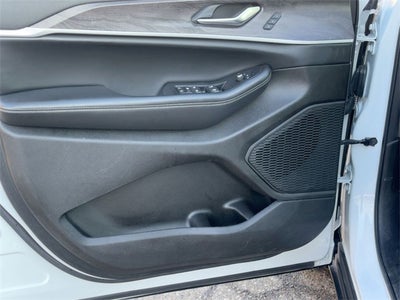 2023 Jeep Grand Cherokee L Limited 4WD