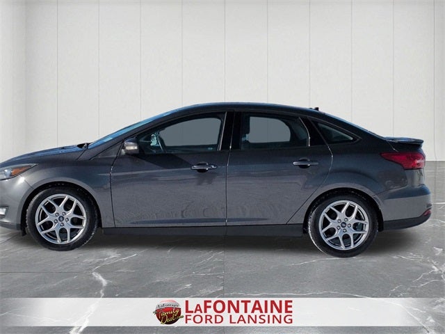 Used 2015 Ford Focus SE with VIN 1FADP3F25FL319432 for sale in Lansing, MI