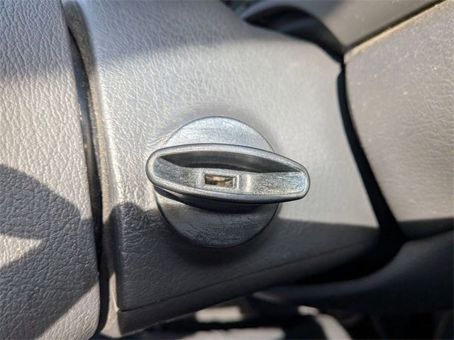 2004 Ford Mustang V6 Deluxe