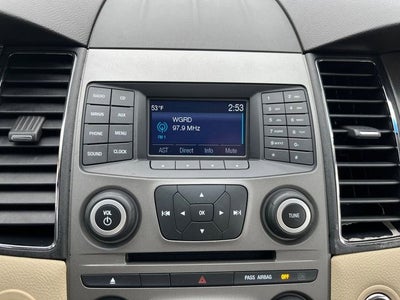 2017 Ford Taurus SE