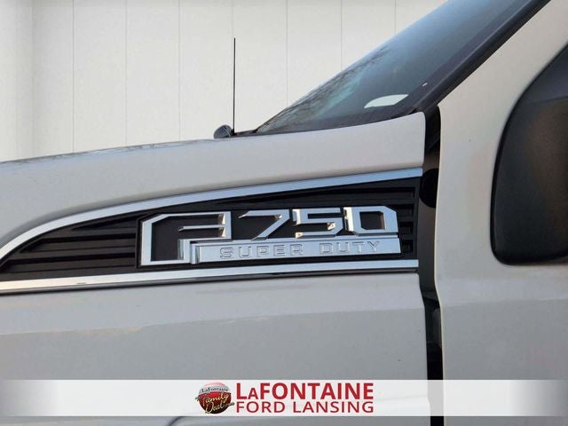 2025 Ford F-750SD Base XL