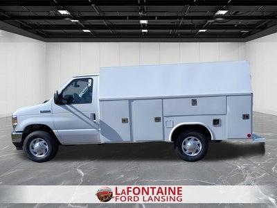 2027 Ford E-350SD Base Cutaway