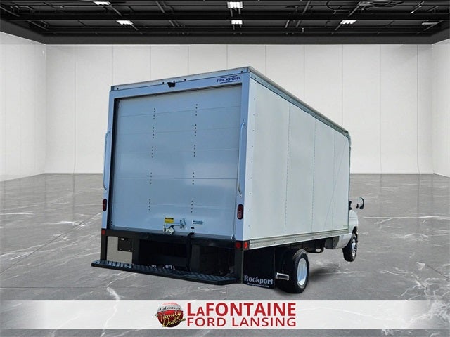 2026 Ford E-450SD Base