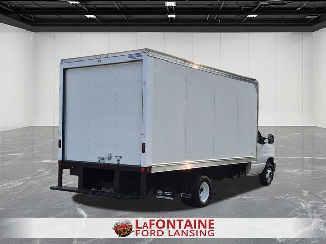 2027 Ford E-450SD Base