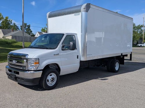 2027 Ford E-450SD Base