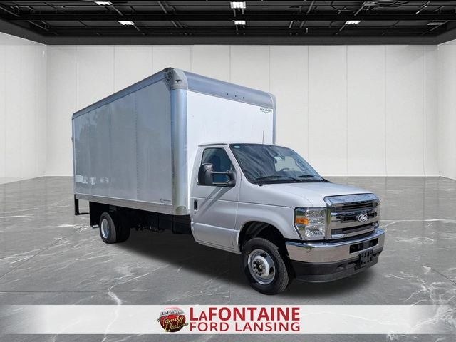 2027 Ford E-450SD Base