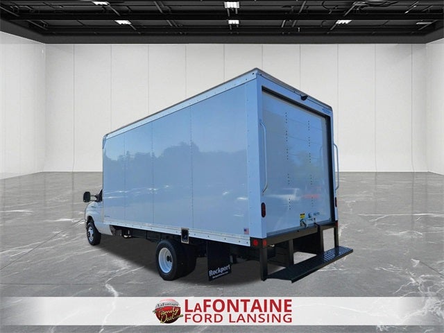 2026 Ford E-450SD Base