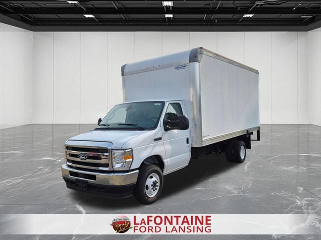 2027 Ford E-450SD Base
