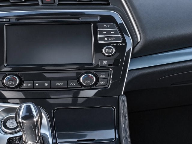 2019 Nissan Maxima SR