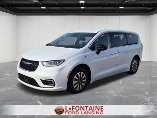 2024 Chrysler Pacifica Hybrid Select