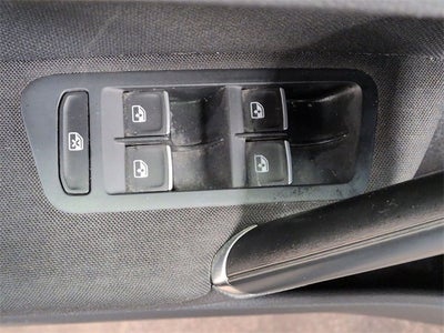 2016 Volkswagen Golf GTI S w/Performance Package