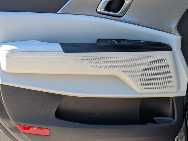 2023 Kia Carnival LX Seat Package