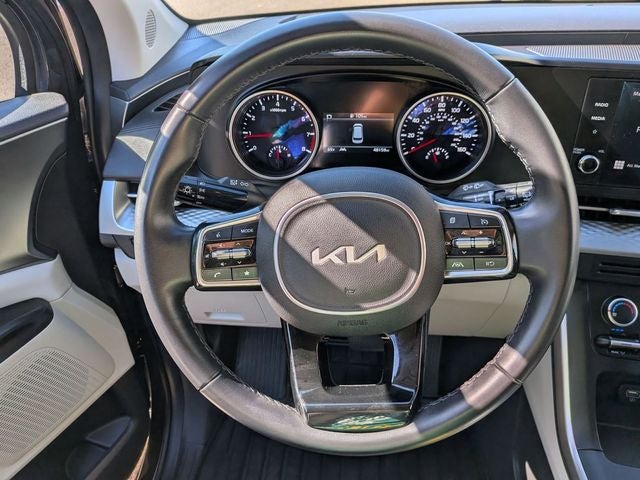 2023 Kia Carnival LX Seat Package