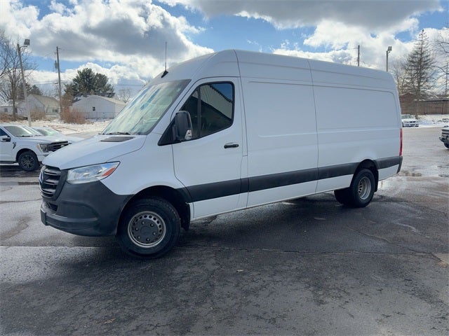 2019 Mercedes-Benz Sprinter Crew Van Base