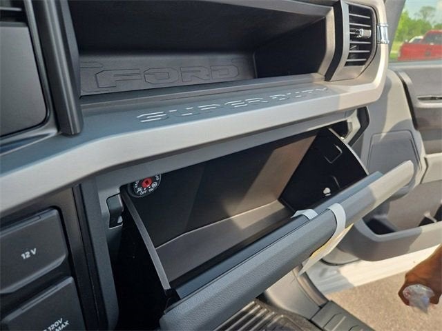 2025 Ford F-250SD XL 8' SERVICE BODY