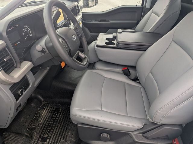 2025 Ford F-600SD XL