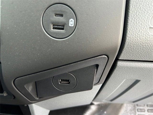 2025 Ford F-750SD 10' CHRYSTEL HYDROLIC DUMP