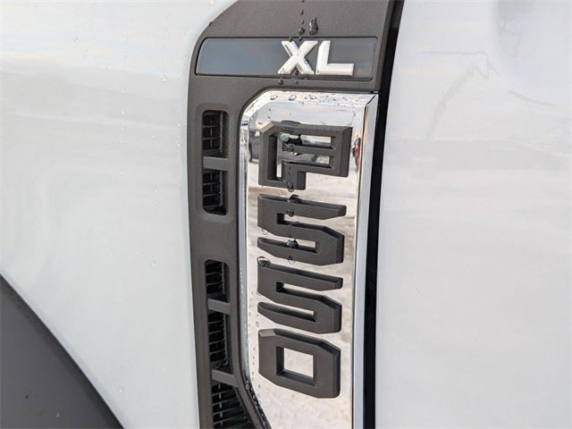 2026 Ford F-550SD DRW