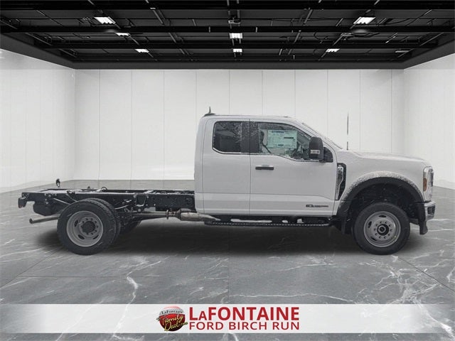 2026 Ford F-550SD DRW