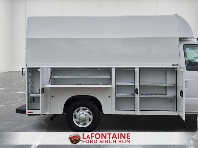 2027 Ford E-350SD Base Cutaway